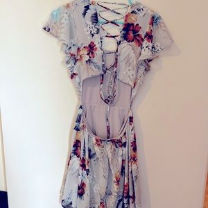 Lulus La Brea Grey Floral Print Backless Lace-Up
Dress